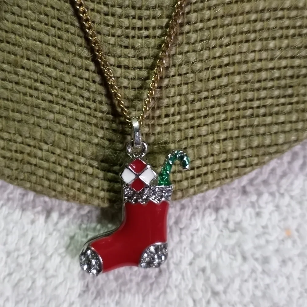 Silvertone red green crystal stocking pendant on goldtone chain - Picture 1 of 6